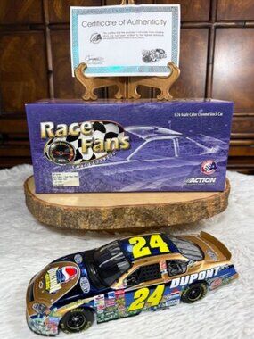 Jeff Gordon #24 DuPont Pepsi Billion Dollar 2003 Monte Carlo 1:24 Scale Car Gold